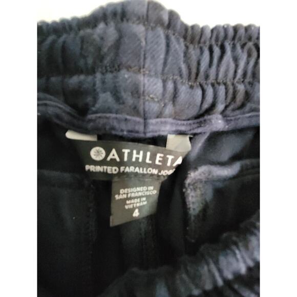 Athleta Womens 4 Camo Printed Farallon Jogger Pants Pull On Drawstring Pockets - Picture 6 of 10